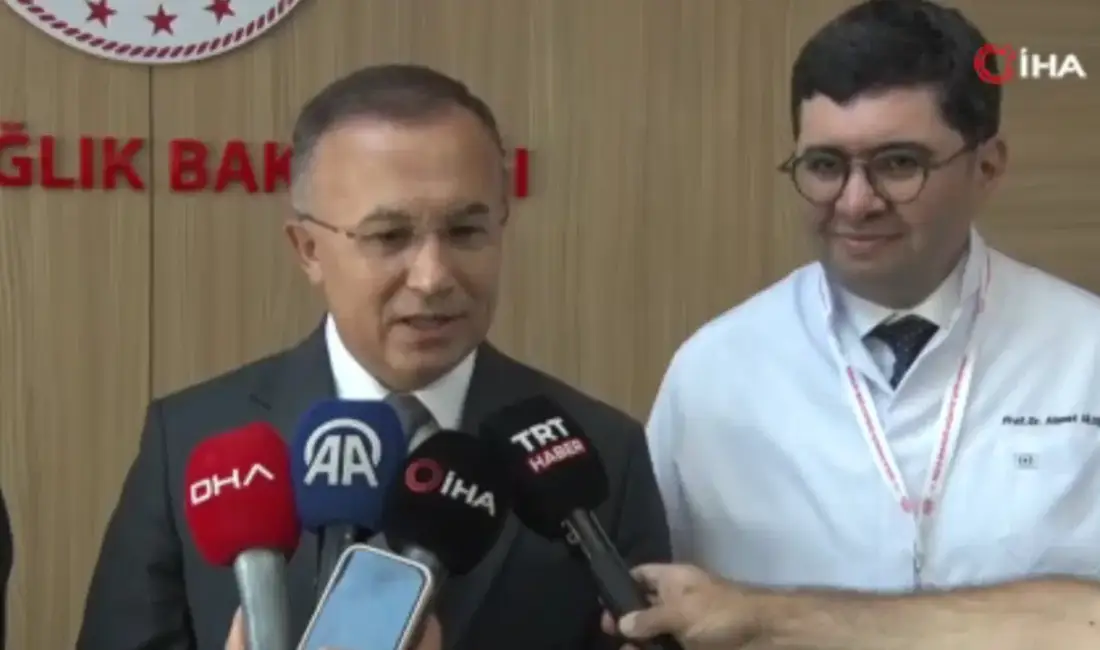Gaziantep Valisi Kemal Çeber, bıçaklı saldırının ardından ameliyat edilerek yoğun