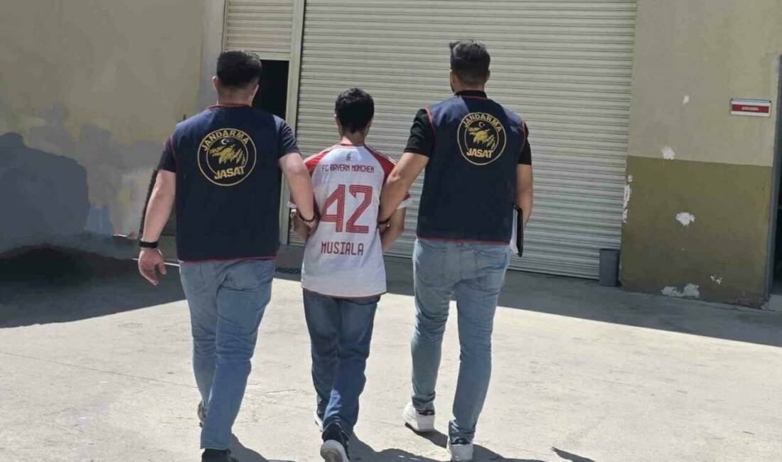 Gaziantep’te banka ve kredi kartlarının araç olarak kullanılması suçundan 19