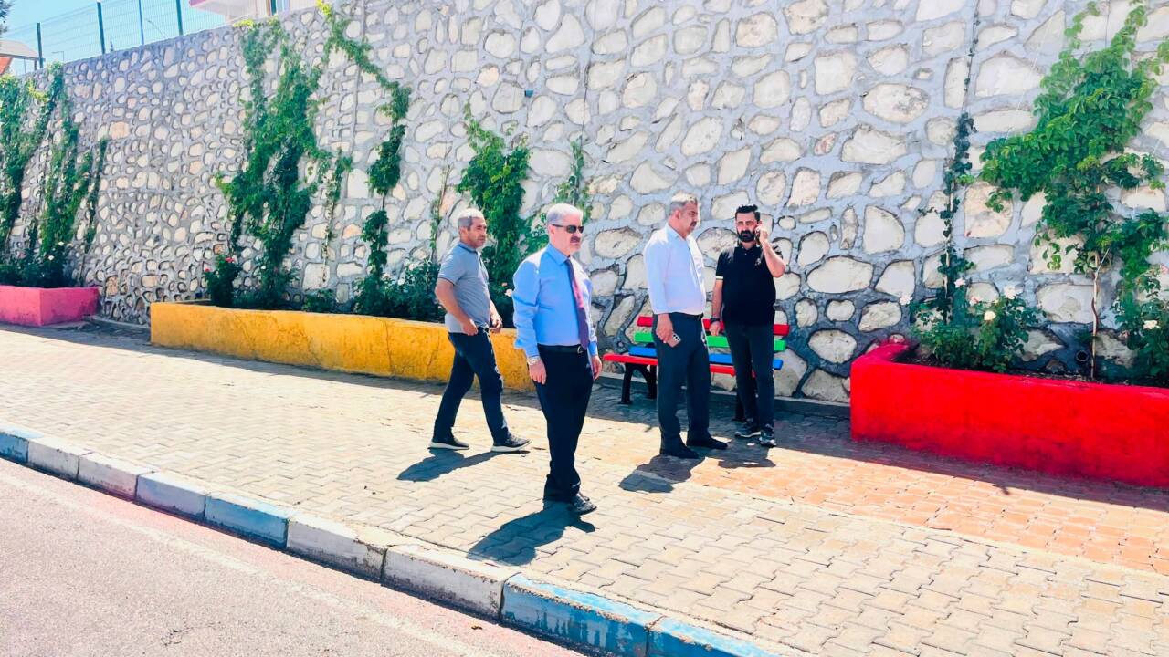 Besni’nin Girişinde Peyzaj Çalışmaları Meyvelerini Vermeye Başladı