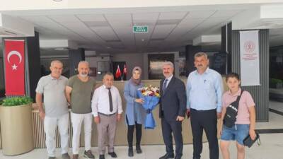 Besni Belediye Başkanı Reşit Alkan, Besni İlçe Halk Kütüphanesi Müdürü