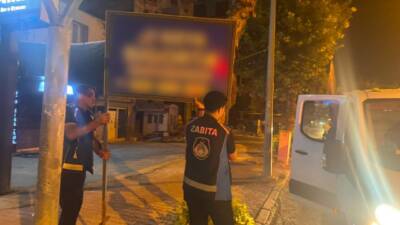 Adıyaman Belediyesi Zabıta Müdürlüğü ekipleri, kent estetiğini korumak, yaya ve