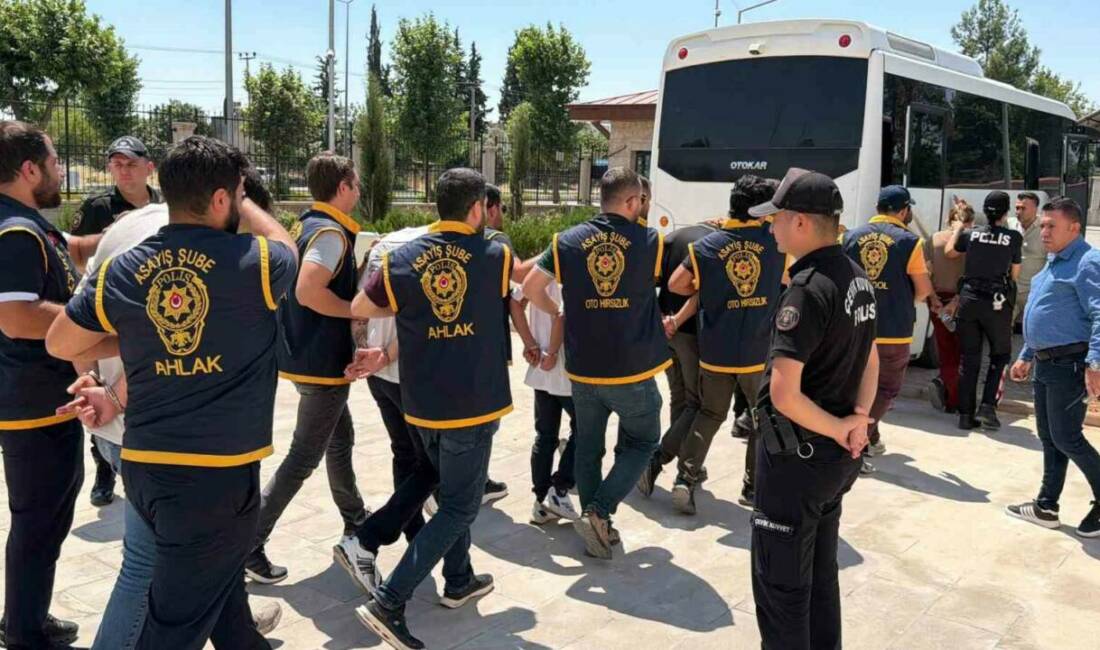 Adıyaman Cumhuriyet Başsavcılığı koordinesinde, Adıyaman İl Emniyet Müdürlüğü ekiplerince kendilerini