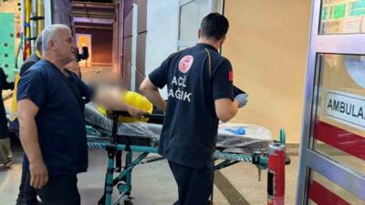 Adıyaman’da sürücüsünün direksiyon hakimiyetini kaybettiği otomobilin takla atması sonucu 2