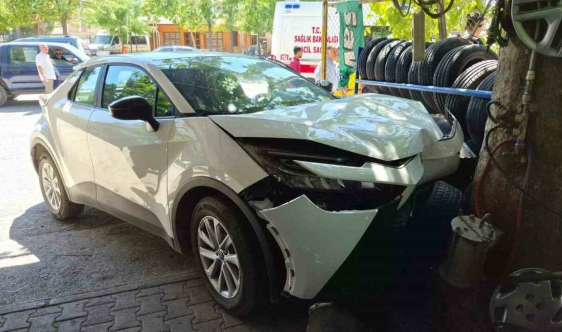 Adıyaman’da otomobilin çarptığı yaya yaralandı Adıyaman’da otomobilin yayaya çarpması sonucu 1 kişi yaralandı.