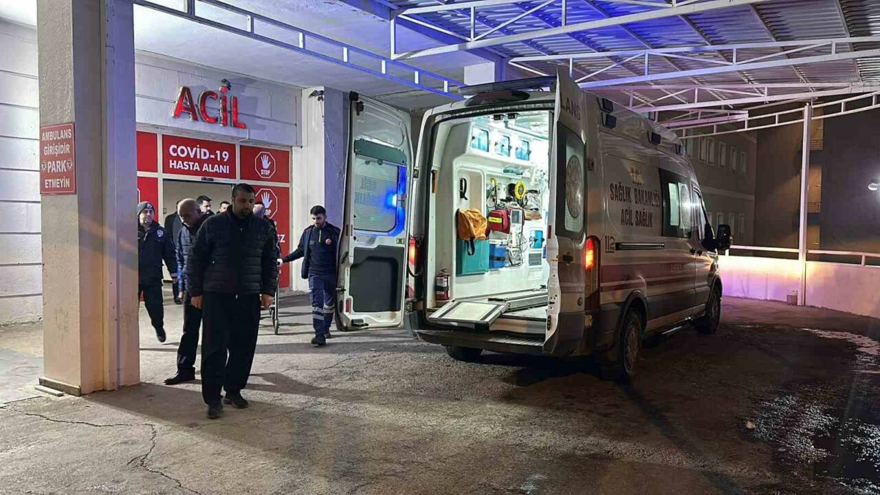 Şanlıurfa’nın Siverek ilçesinde aralarında daha önceden husumet bulunduğu iddia edilen