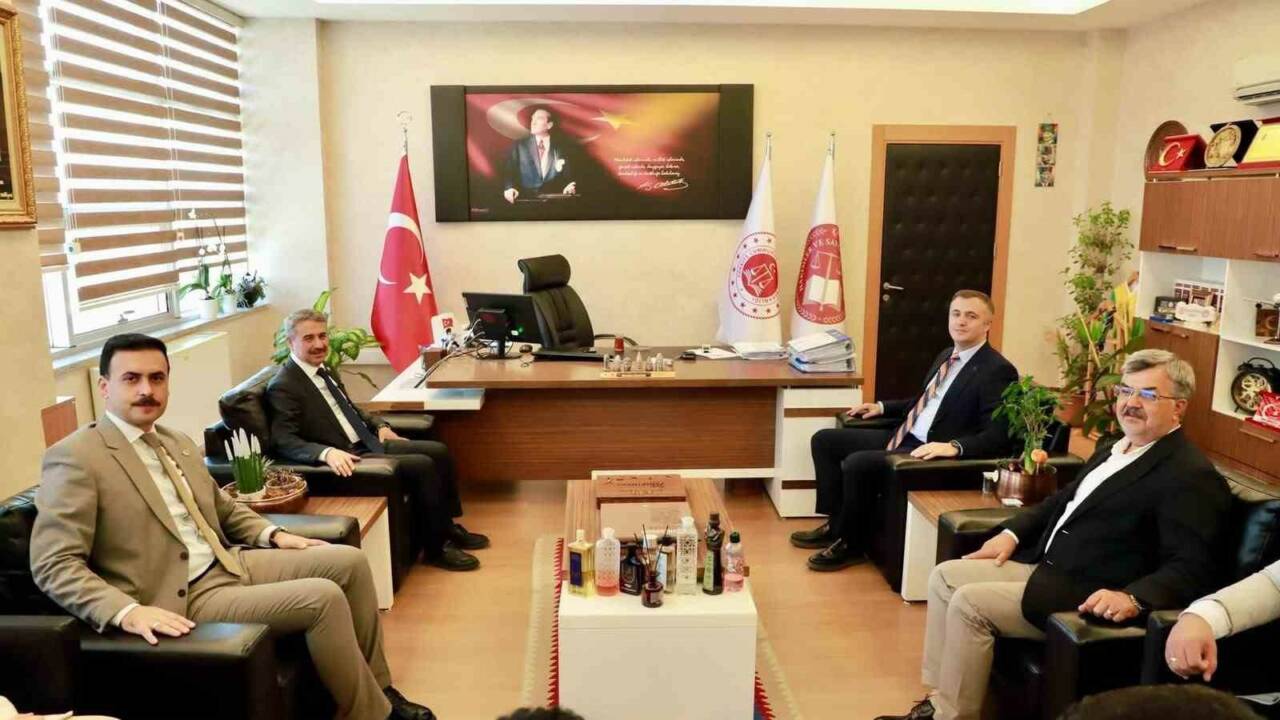 AK Parti Teşkilat Başkan Yardımcısı ve Adıyaman Milletvekili Mustafa Alkayış,
