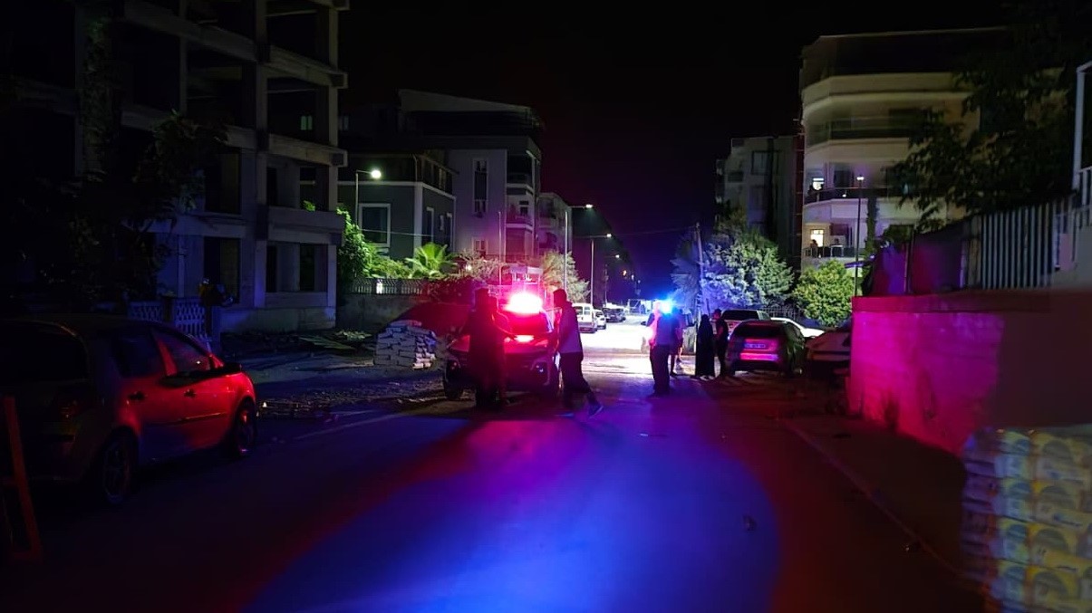 Adıyaman’da baba ile oğlu arasında çıkan kavgaya polis ekiplerince müdahale