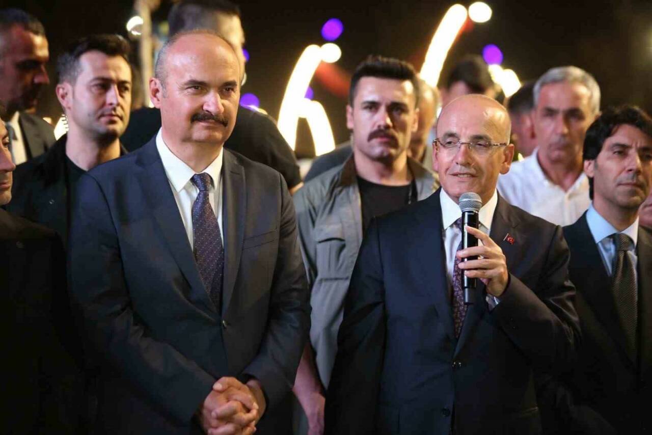 Bakan Şimşek: “Batman’da muazzam bir hizmet fırtınası var”