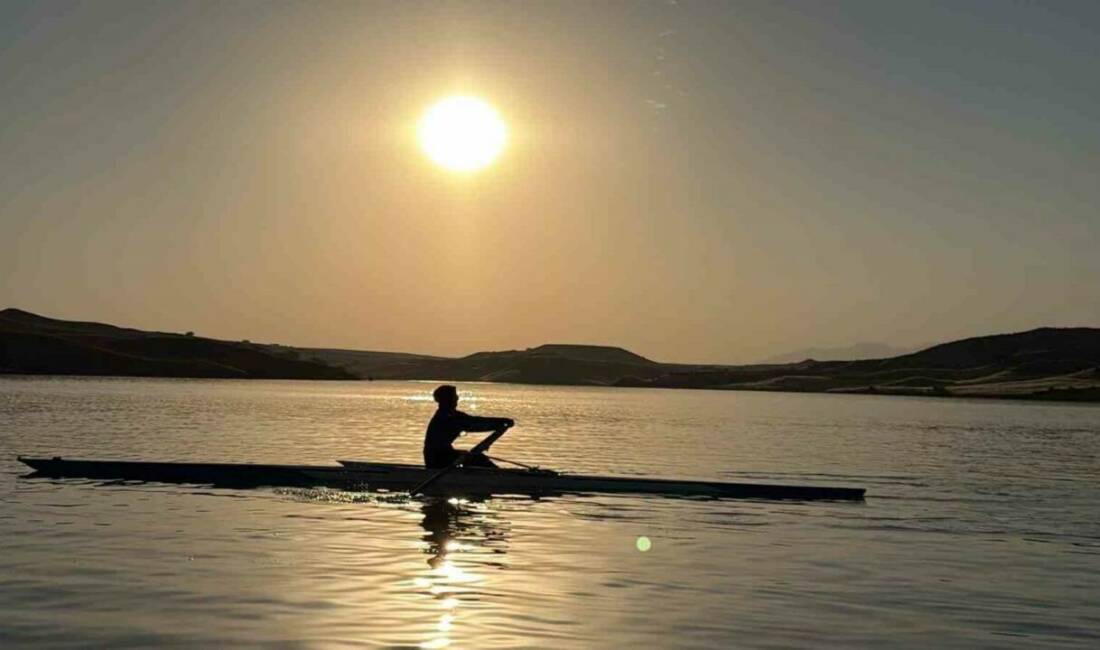 Adıyaman’da, 6 Şubat depremlerinde annesini ve babaannesini kaybeden, 7 saat