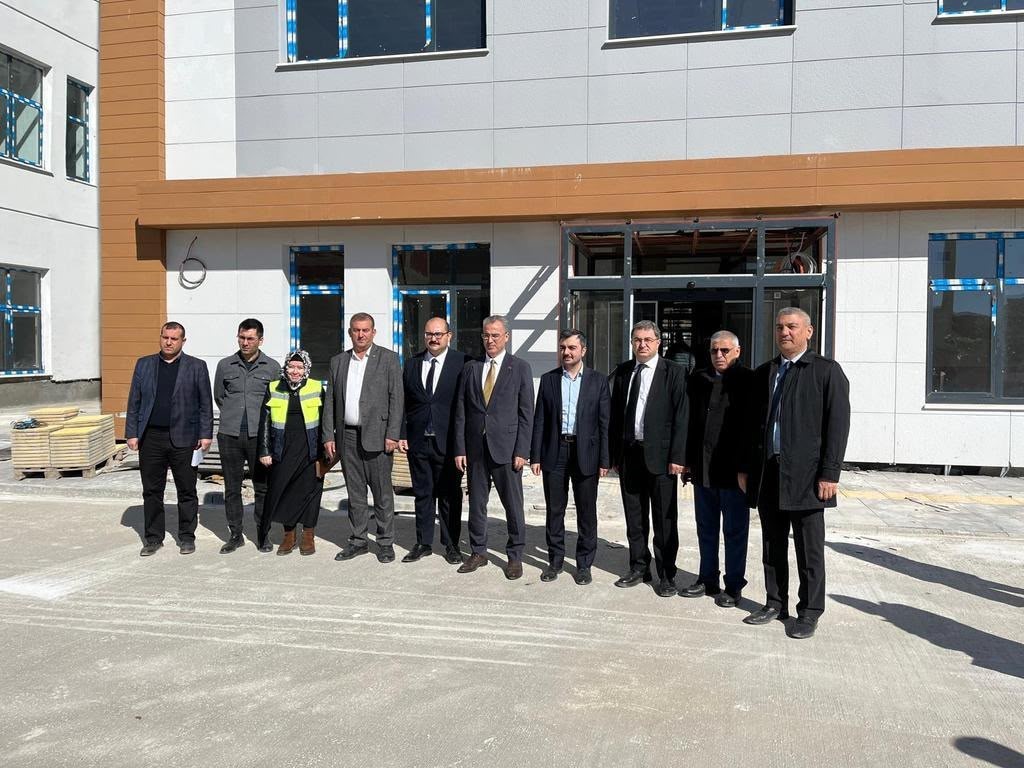 Diyarbakır’da, Dicle Devlet Hastanesine taşıma işlemleri büyük ölçüde tamamlandı.