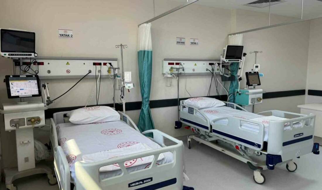 Diyarbakır Gazi Yaşargil Eğitim ve Araştırma Hastanesi’nde 60 yataklı 3. basamak yoğun bakım ünitesi hizmete açıldı Diyarbakır Gazi Yaşargil Eğitim ve Araştırma Hastanesi’nde yapımı tamamlanan 60