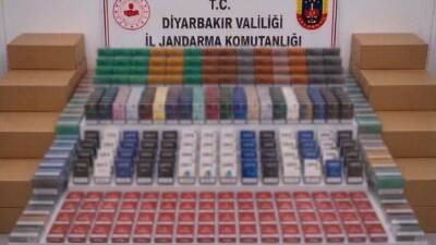 Diyarbakır’da jandarmanın yaptığı operasyonlarda çok sayıda gümrük kaçağı ürün ele