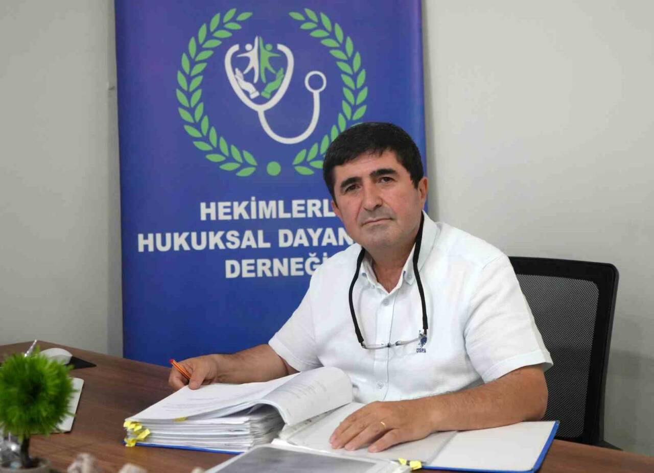 İstanbul'da tedavisinin zamanında yapılmadığı iddiasıyla felç kalan 15 yaşındaki A.D.A.'nın