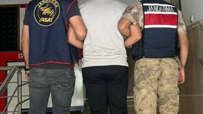 Şanlıurfa’da kendini kamu görevlisi olarak tanıtıp dolandırıcılık yapan şahıs jandarma