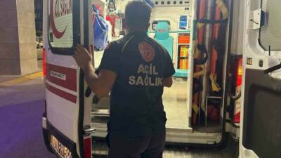 Adıyaman’da bir düğün töreninde çıkan bıçaklı kavgada 5 kişi yaralandı.
