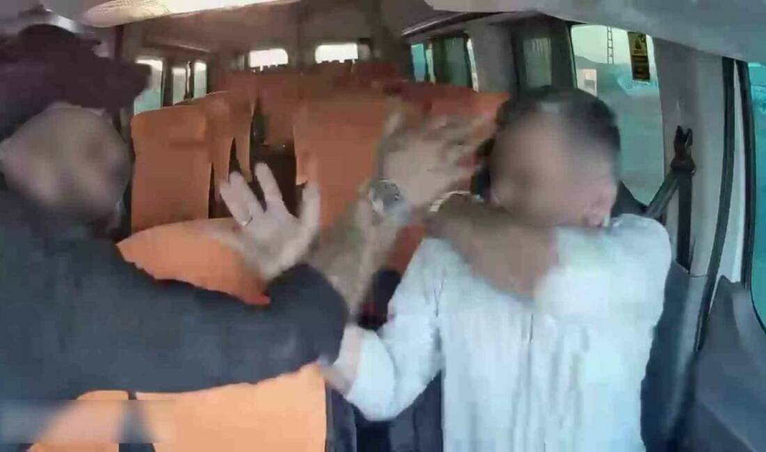 Adıyaman'da iki kişi, trafik tartışması sonucunda bir minibüs sürücüsünü defalarca