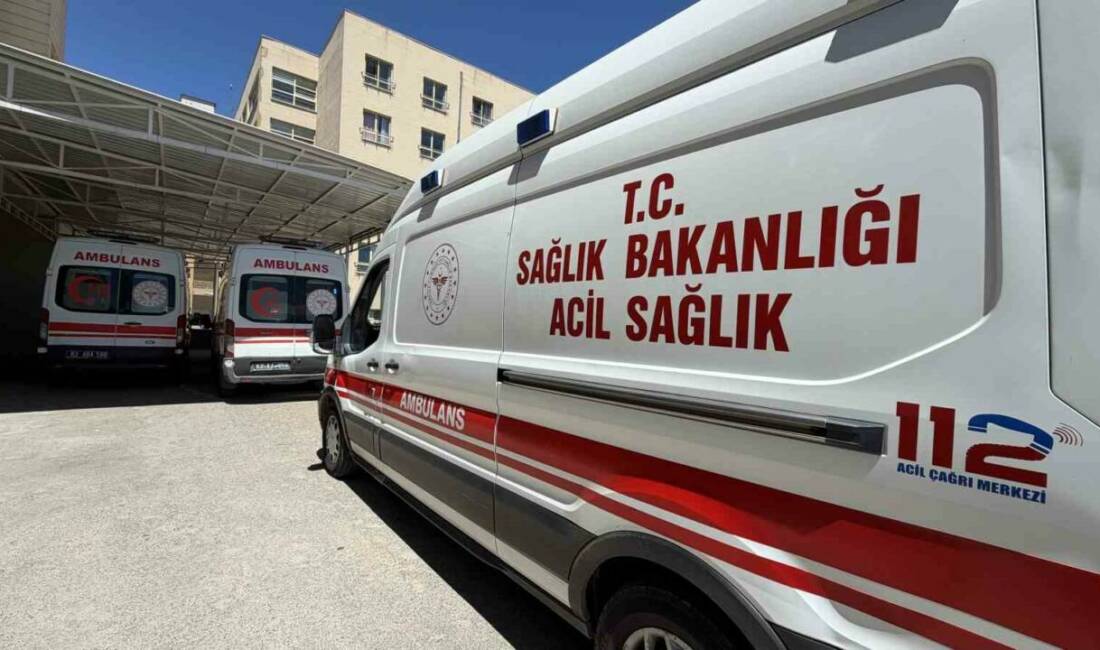 Şanlıurfa’nın Siverek ilçesinde asfalt şantiyesinde görev yapan şantiye şefi, elektrik