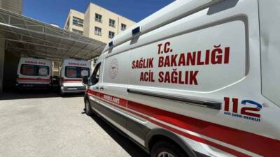 Şanlıurfa’nın Siverek ilçesinde asfalt şantiyesinde görev yapan şantiye şefi, elektrik