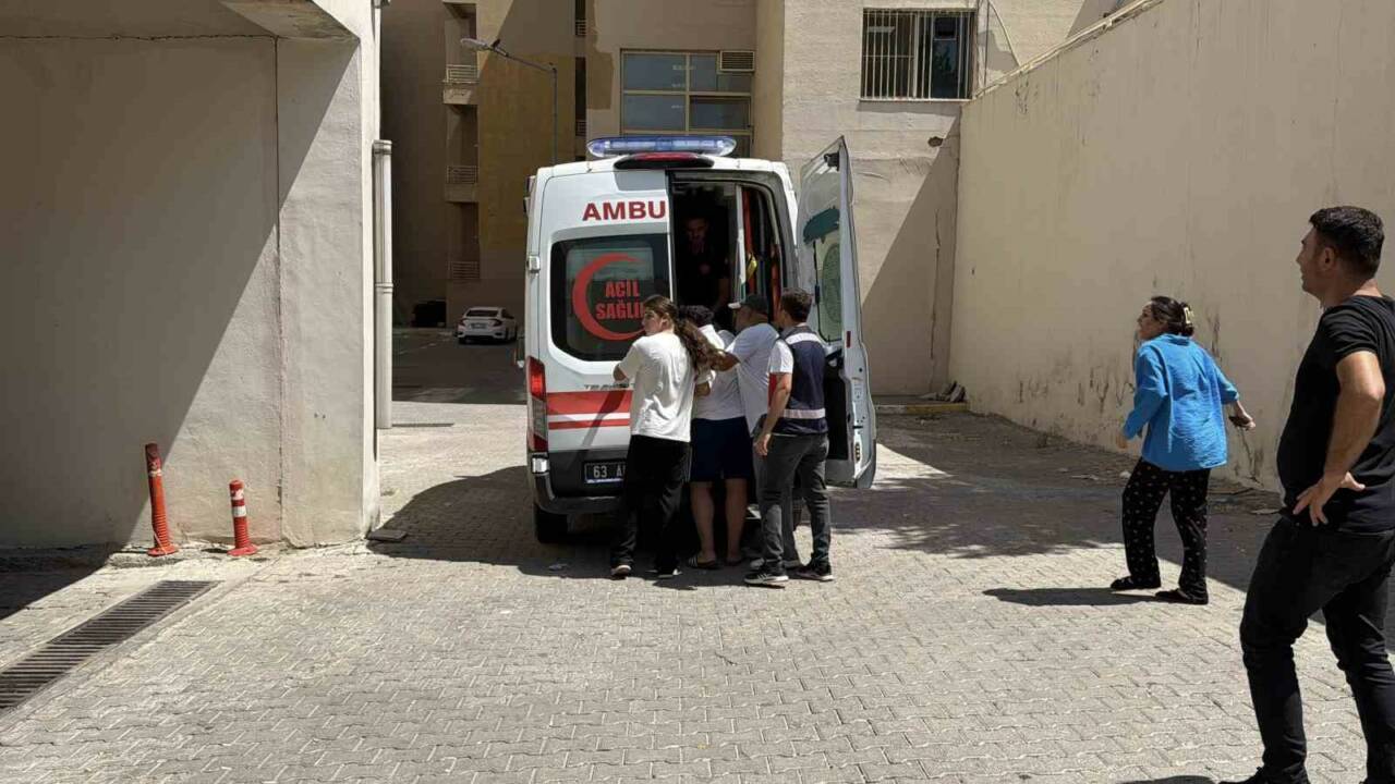 Şanlıurfa'nın Siverek ilçesinde Fırat Nehri'ne serinlemek amacıyla giren 6 yaşındaki
