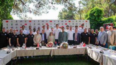 Türkiye Sigorta Türkiye Basketbol Ligi ekiplerinden Gaziantep Basketbol yönetimi Şehitkamil