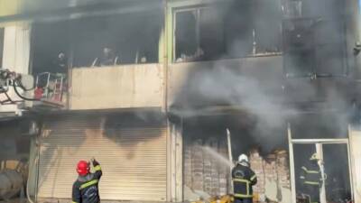 Gaziantep’te ayakkabı atölyesinde çıkan yangın itfaiye ekiplerince söndürüldü. İş yerinde