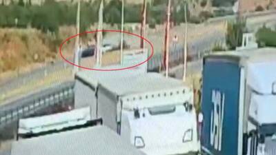 Gaziantep’te 2 otomobilin çarpışması sonucu meydana gelen kazada yaralanan 9