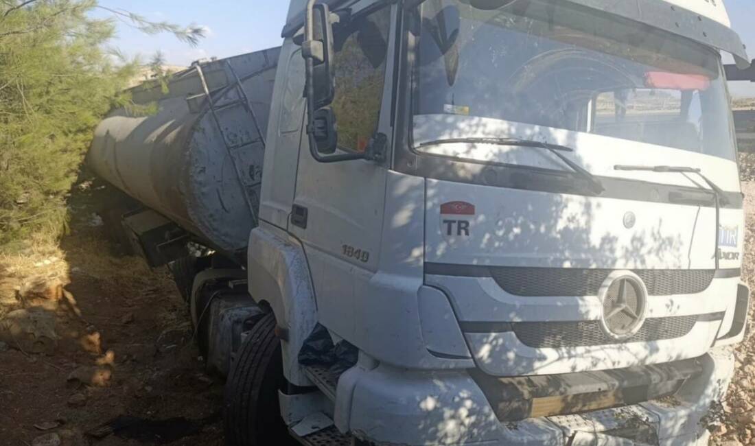 Gaziantep-Nurdağı E-90 kara yolunda gelin konvoyuna çarpmamak için manevra yapan