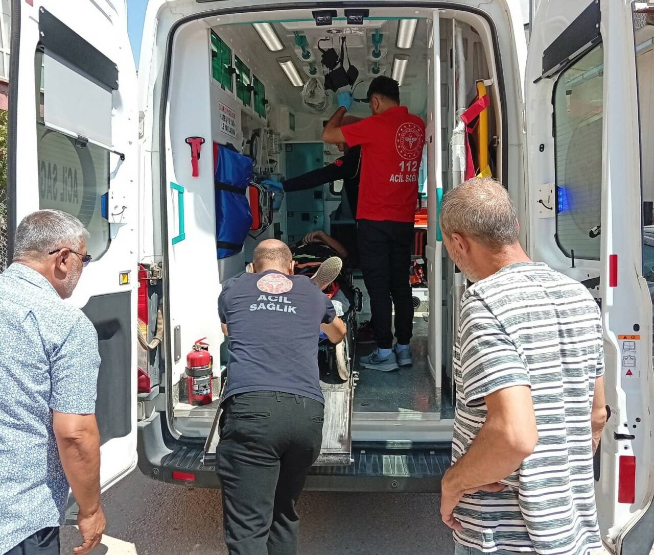 Adıyaman’ın Gölbaşı ilçesinde otomobil ile motosikletin çarpışması sonucu meydana gelen