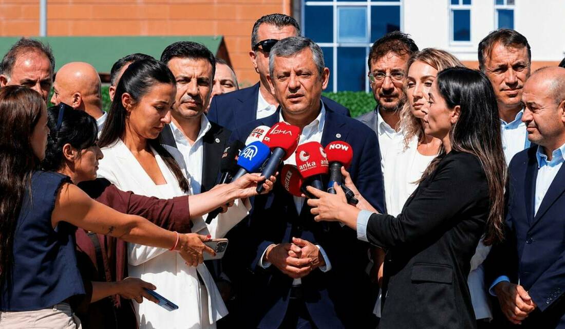 YENİ Parti Genel Başkanı Özgür Özel, İBB davasının Silivri’de görülen