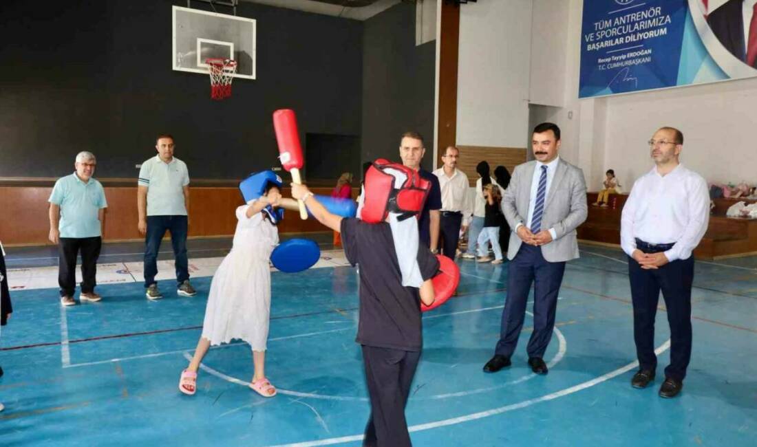 Adıyaman’ın Kahta Kaymakamı Muhammed Üsame Soysal, Kahta Fatma Ahu Terzi