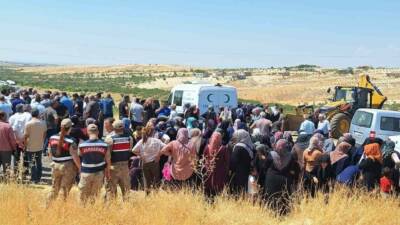Şanlıurfa'nın Birecik ilçesi ile Suruç ilçesi arasında meydana gelen trafik