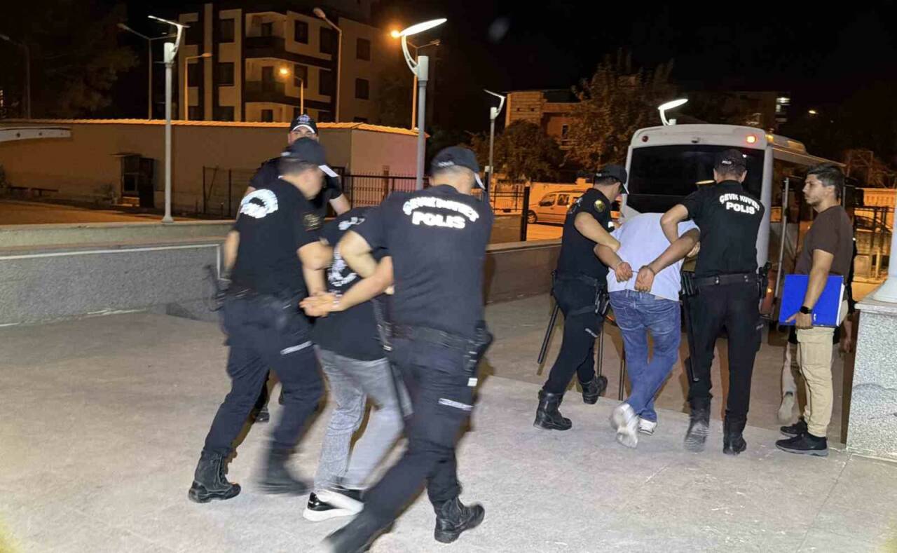 Adıyaman’da bir işyerinin kurşunlanması olayıyla ilgili yürütülen soruşturmada, ’Kirveler’ adlı