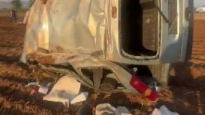 Gaziantep’in Araban ilçesinde direksiyon hakimiyeti kaybolduktan sonra kontrolden çıkarak savrulan