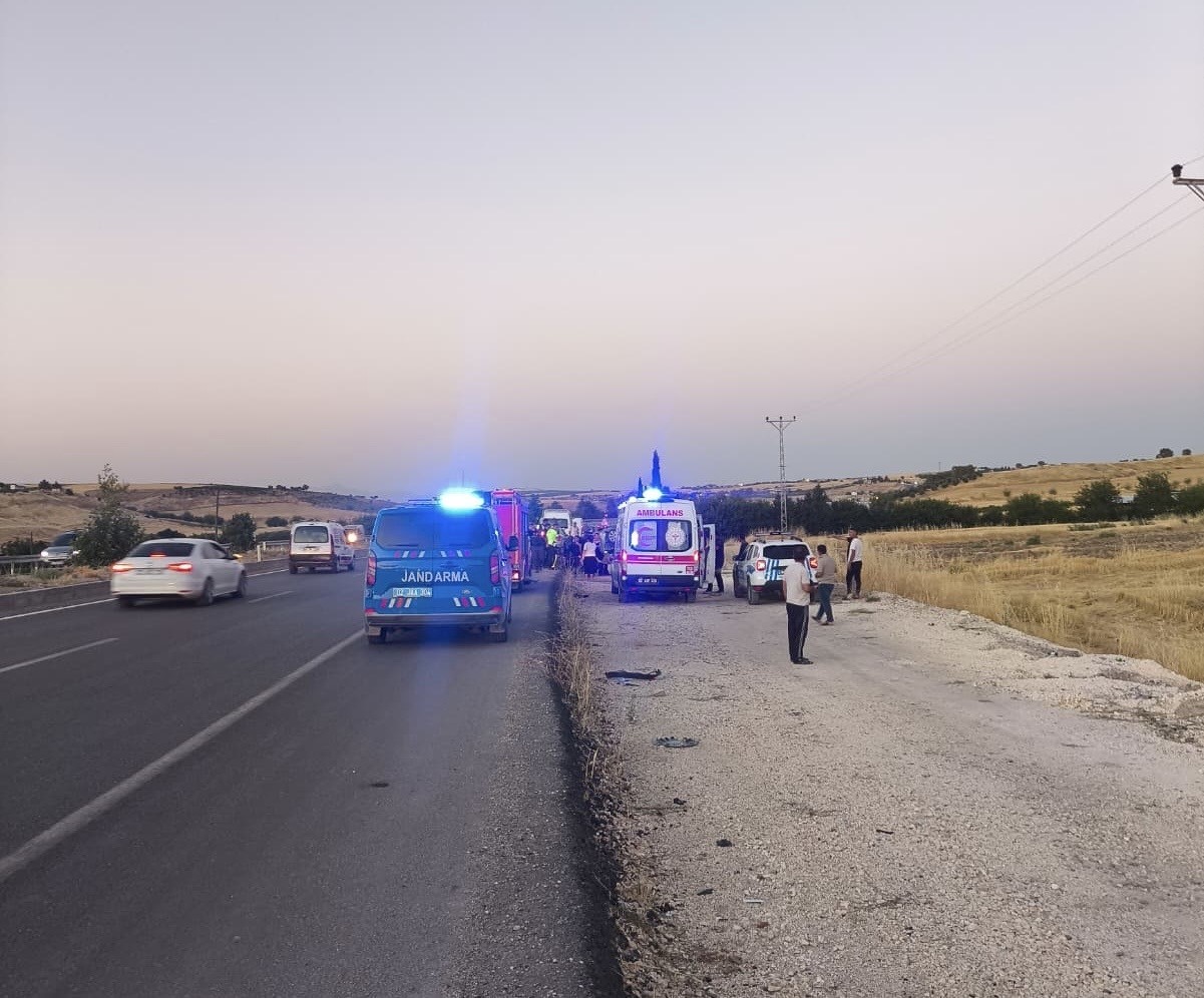 Kontrolden çıkan otomobil takla attı: 1 yaralı