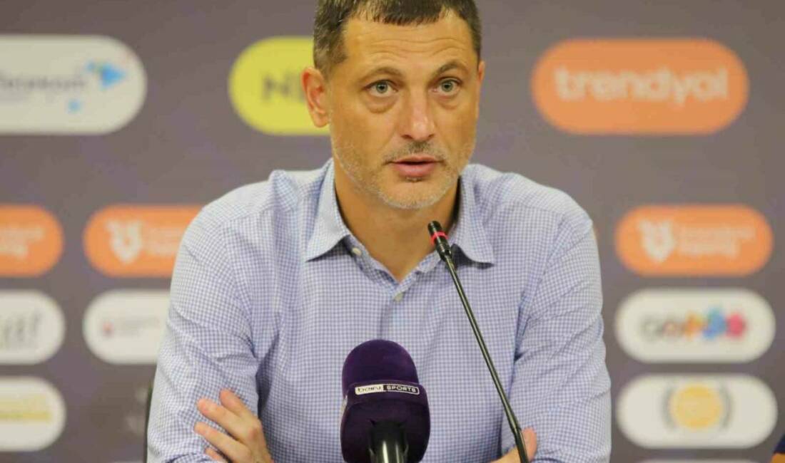 Gaziantep Futbol Kulübü Teknik Direktörü Mirel Radoi, Alanyaspor ile 1-1