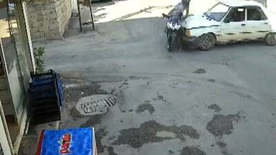 Adıyaman’da, motosiklet ile otomobilin çarpıştığı kazada motosiklet sürücüsü metrelerce havaya