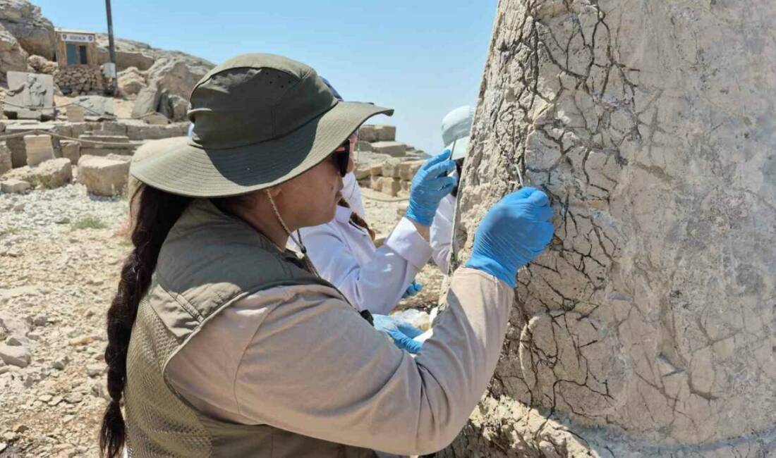 Adıyaman’da UNESCO Dünya Kültür Mirası Listesi’nde bulunan Nemrut Dağı’ndaki tarihi