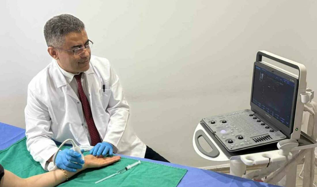 Prof. Dr. İrfan Koca: “Aşırı terleme sadece kozmetik bir sorun olarak görülmemeli” Fiziksel Tıp ve Rehabilitasyon Uzmanı Prof. Dr. İrfan Koca, el,