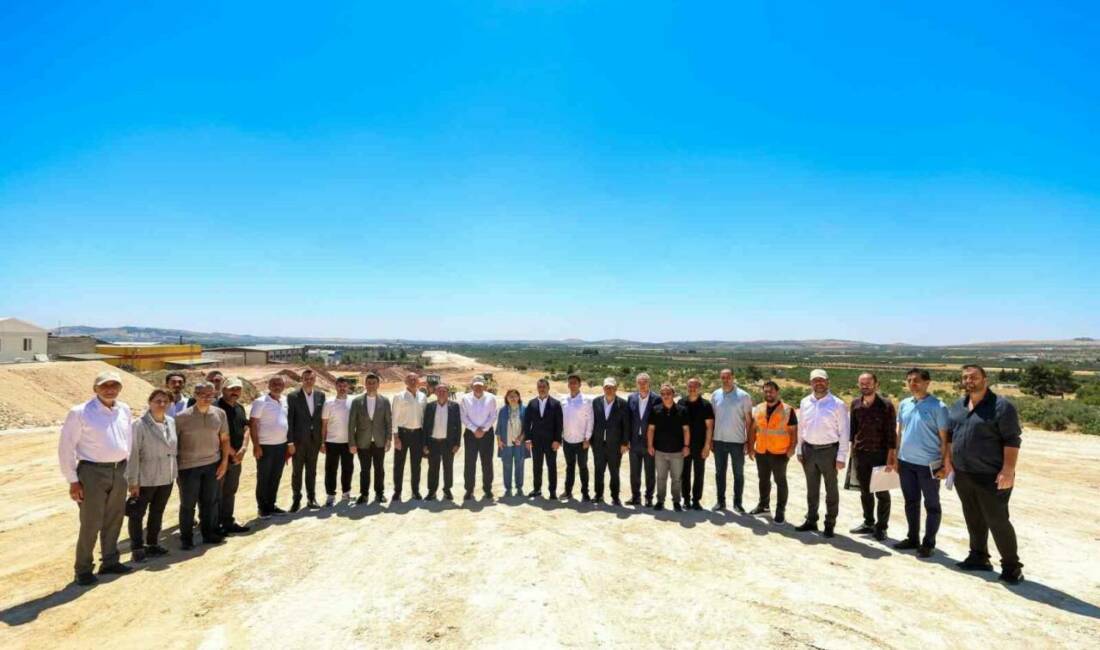 Gaziantep Büyükşehir Belediyesi tarafından yapımı sürdürülen, havalimanına ulaşımı 8 dakikaya