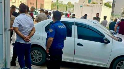 Şanlıurfa’nın Harran ilçesinde boğazına cisim kaçtığı öne sürülen bebek hayatını