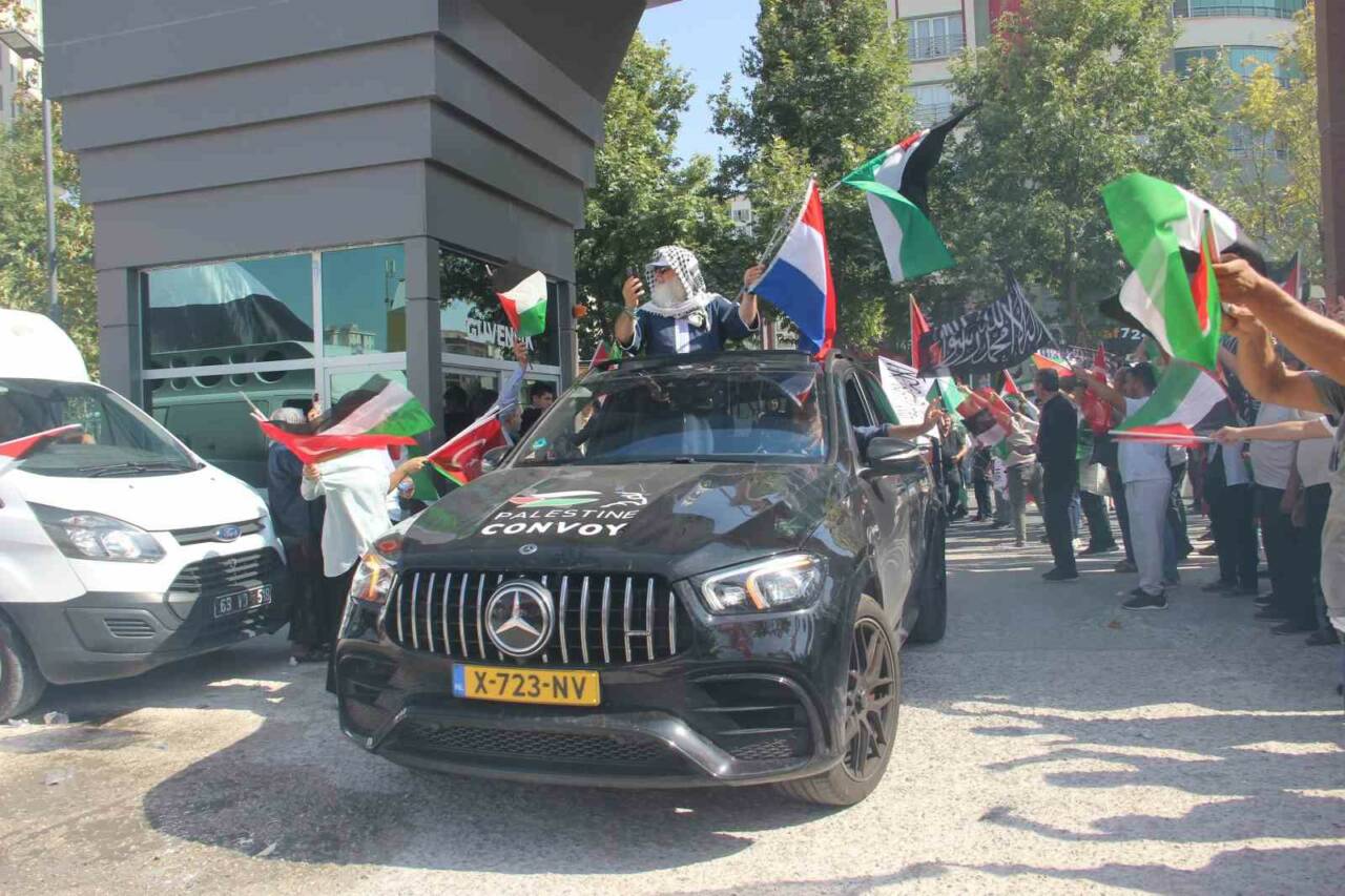 Avrupa'dan Filistin halkına destek vermek amacıyla yola çıkan 500'ü aşkın