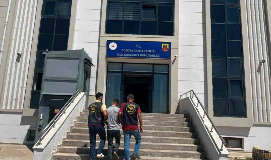 Şanlıurfa’nın Bozova ilçesinde, hakkında 6 yıl kesinleşmiş hapis cezası bulunan