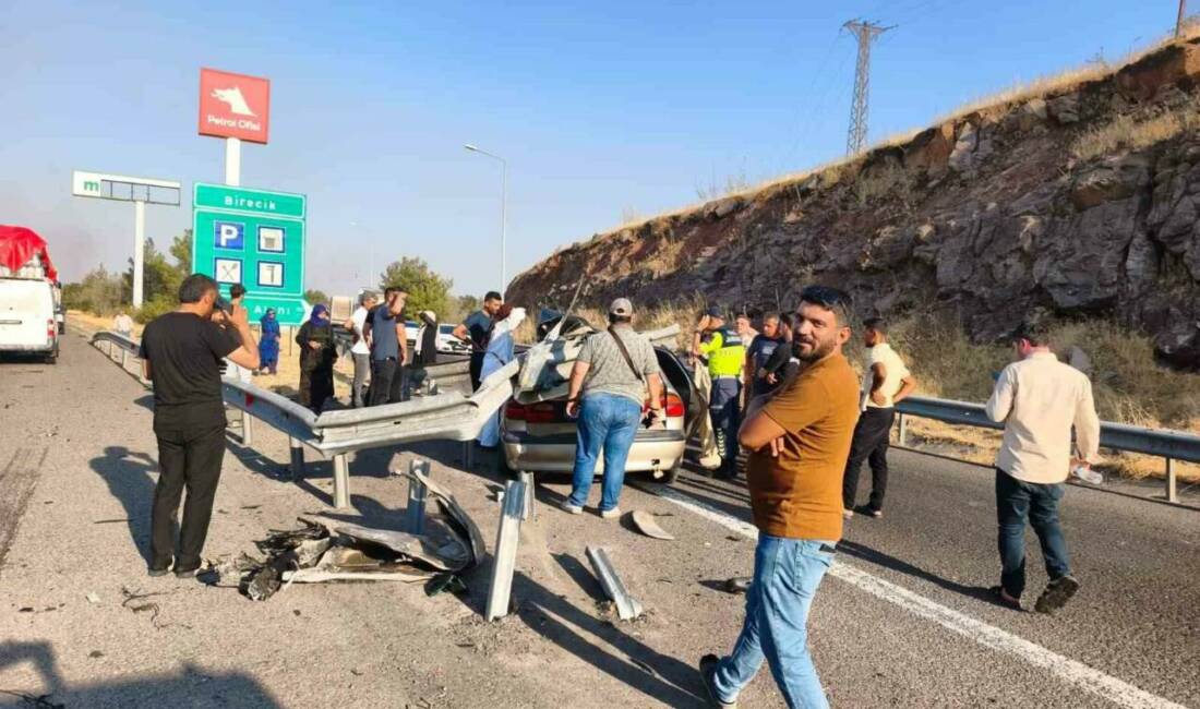 Şanlıurfa’da kontrolden çıkan otomobilin bariyerlere çarptığı kazada 1 kişi hayatını