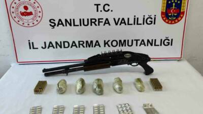 Şanlıurfa’nın Suruç ilçesinde düzenlenen uyuşturucu operasyonunda 479 gram toz esrar,