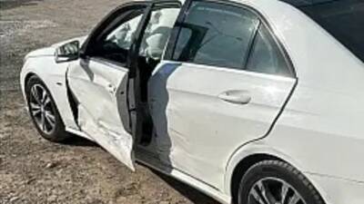 Siirt’te 4 aracın karıştığı zincirleme kazada maddi hasar oluştu.