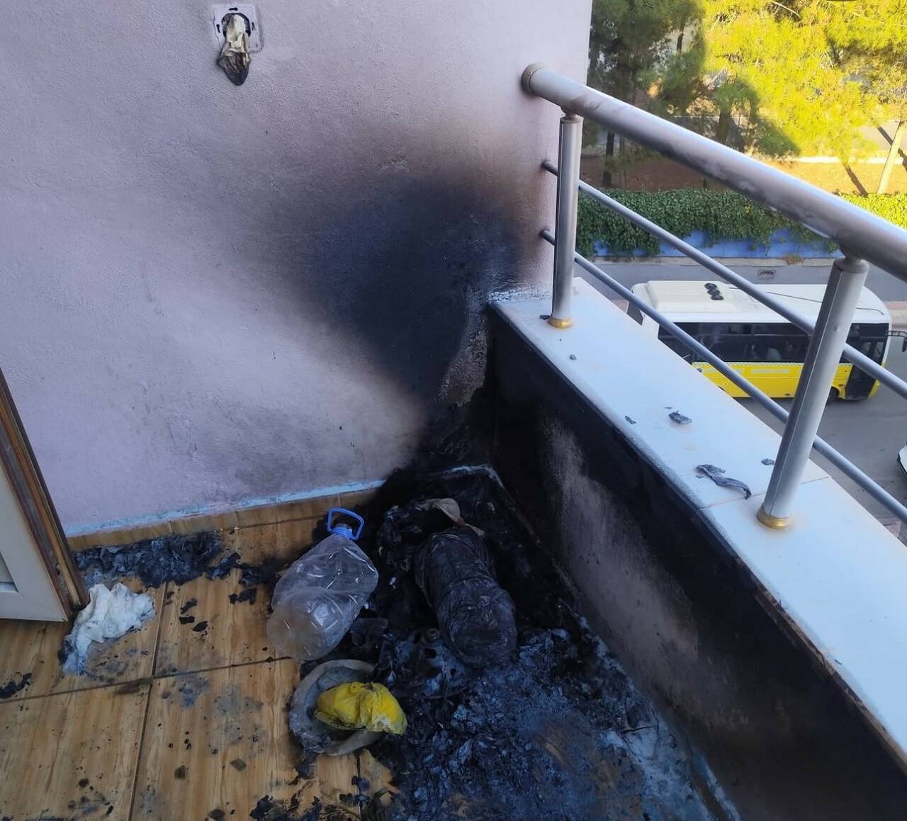 Siirt’te apartmanın 5. katında piknik tüpü patladı