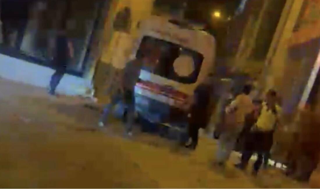 Şanlıurfa’nın Siverek ilçesinde meydana gelen silahlı kavgada 1 kişi yaralandı.