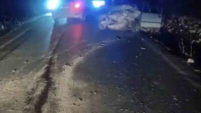 Şanlıurfa’nın Siverek ilçesinde iki otomobilin kafa kafaya çarpışması sonucu meydana
