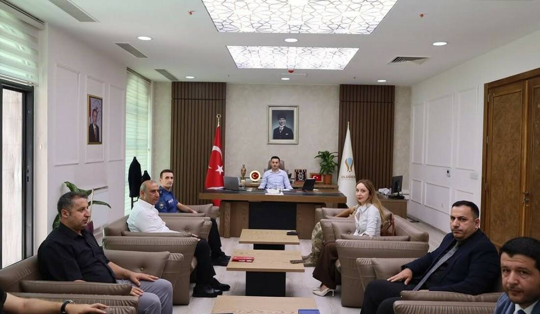 Uludere’de kamu hizmetleri masaya yatırıldı Şırnak’ın Uludere ilçesinde, Kaymakam Salih Kaya başkanlığında ilçede görev yapan