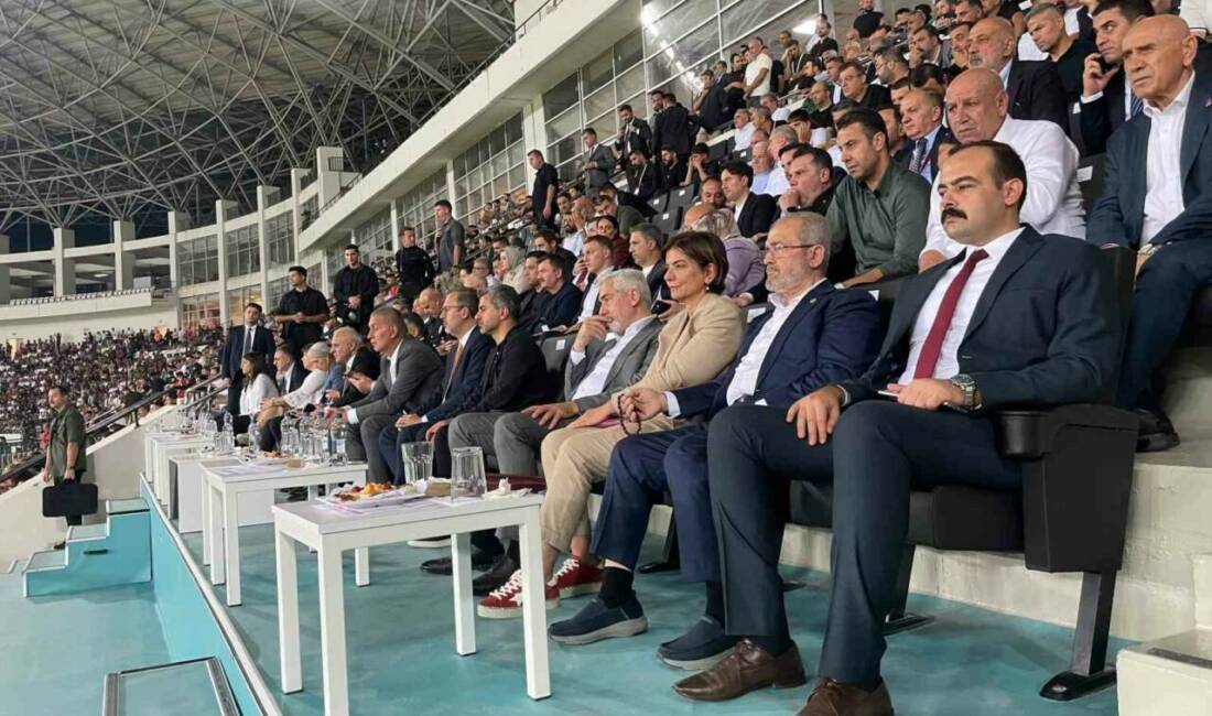 Diyarbakır Vali Yardımcısı Yusuf Melikşah Aydın, geride bırakılan Amed Sportif